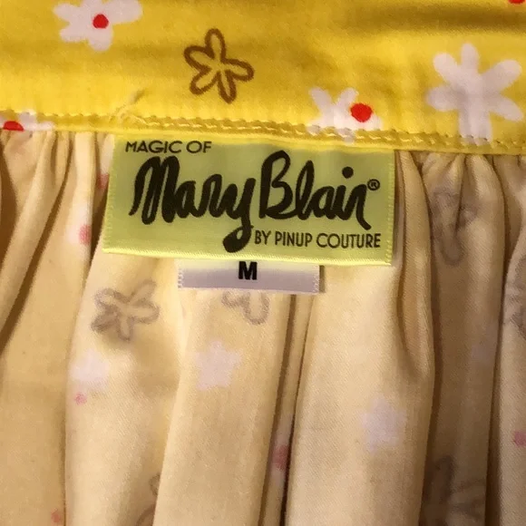 Mary Blair By Pinup Couture Yellow Train Circle Skirt - Picture 5 of 7